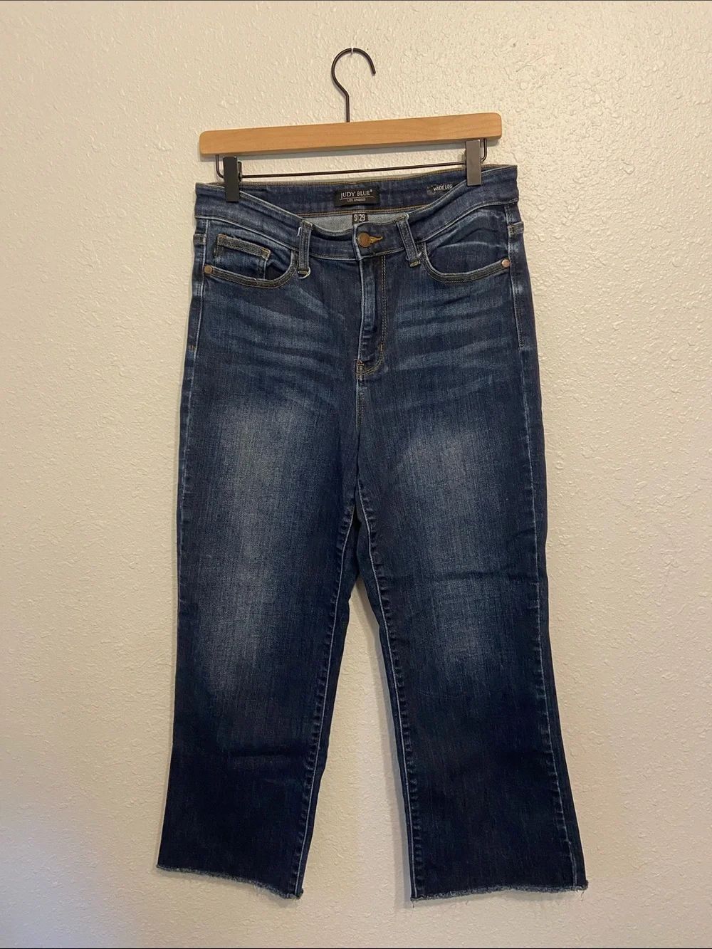 Judy Blue Dark Wash Wide Leg Raw Edge Hem Jeans Size 9/29